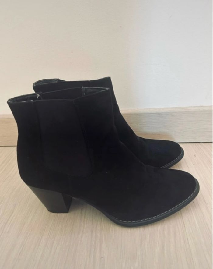 Bottines en daim noires