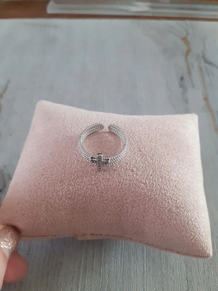 Bague croix argentée - photo numéro 2