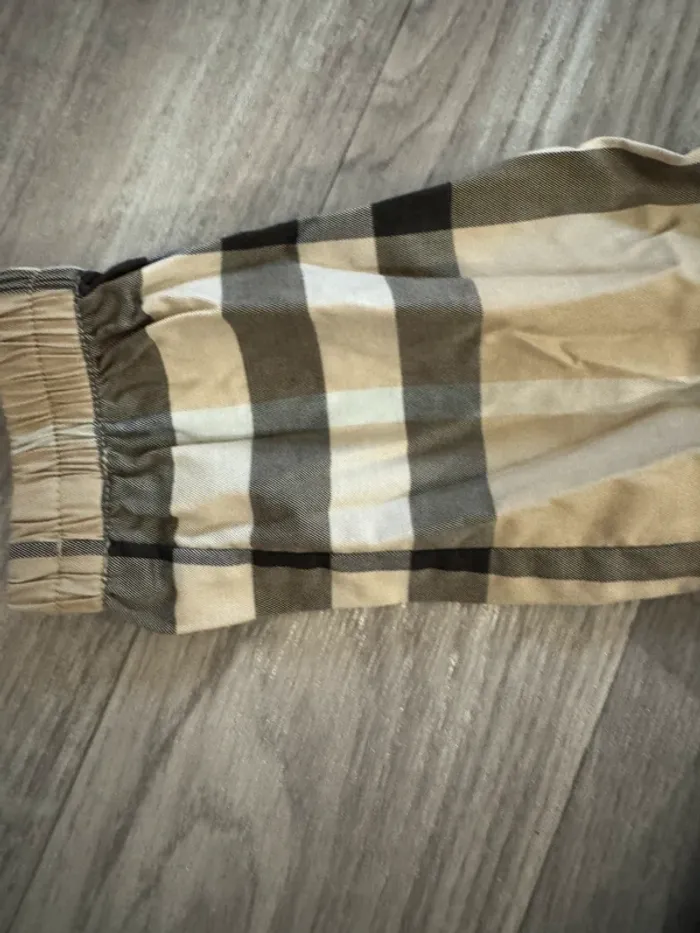 Robe chemise burberry neuf jamais porté - photo numéro 9