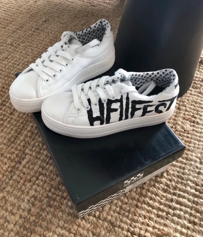 Chaussures plato sneaker No Name x Hellfest édition collector pointure 36 - photo numéro 2