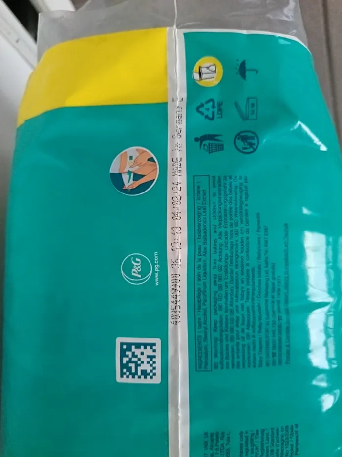 Méga pack 136 couches taille 2 neuf - photo numéro 2