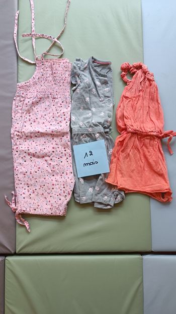 Lot 3 combi shorts taille 12 mois