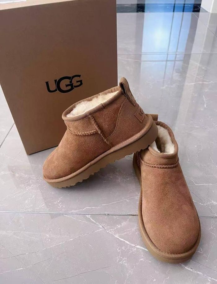 Ugg Classic Ultra Mini Boot taille 37 - photo numéro 6