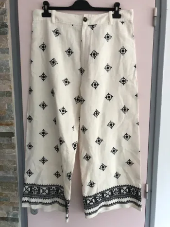 Pantalon Zara XXL comme neuf