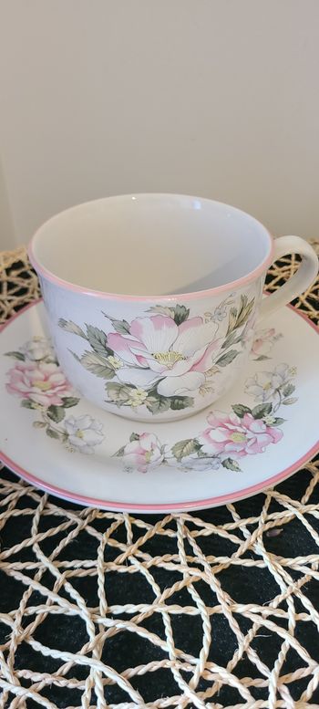 soucoupe et tasse Vintage Millefleurs