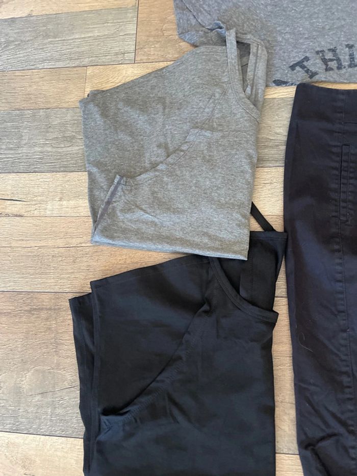 Lot de vêtements - photo numéro 3