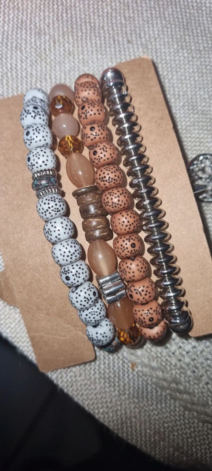 Brasselet jeune - photo numéro 2