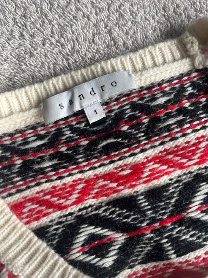 Pull tricot blanc cassé Sandro taille 1 – Motifs noir et rouge & tirettes manches - photo numéro 4