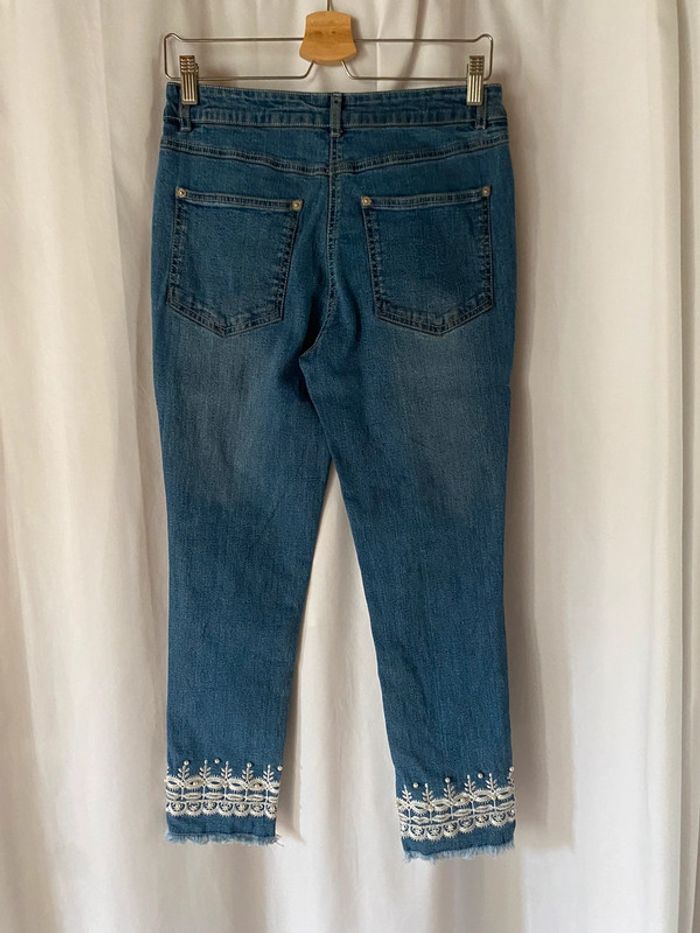 Jean 3/4 broderie et perles - photo numéro 2