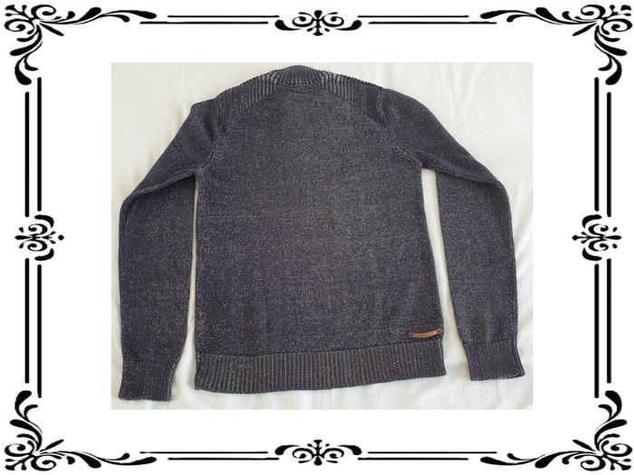 Pull taille S. - photo numéro 2