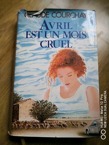 Livre "Avril est un mois cruel" de Claude Courchay