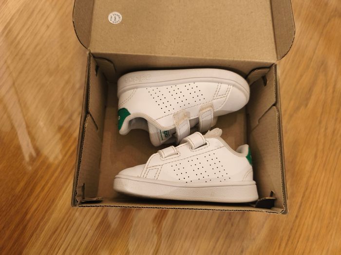 Basket Adidas Advantage CF I taille 19 - photo numéro 3