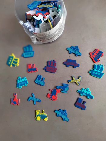 Véhicules collants en mousse