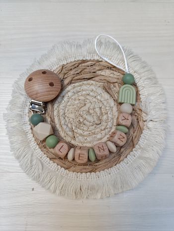 Attache tétine personnalisée