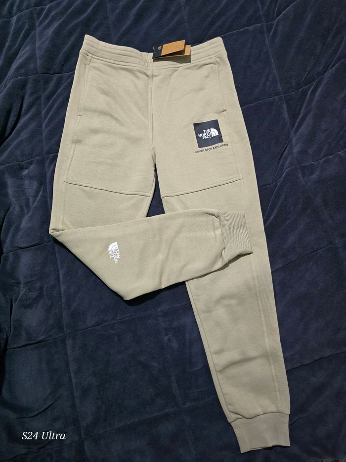 Jogging The North Face