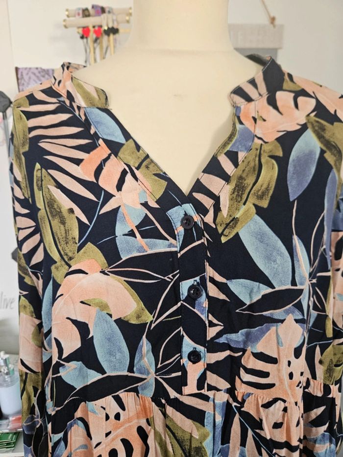 Robe manches longues fleurie 🌸 42 World Fashion #lora11femme42 - photo numéro 2