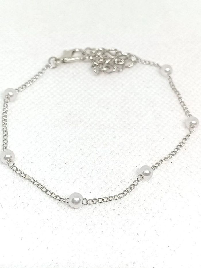 Bracelet chaîne argentée petite perles