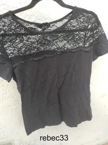 T-shirt noir dentelle h&m