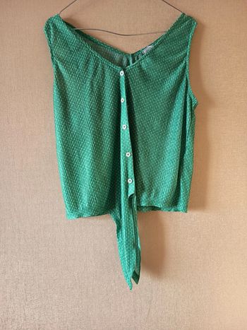 Crop-top . Sans manches. Marque Pimkie (907)