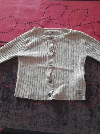Gilet à paillettes taille 18 mois
