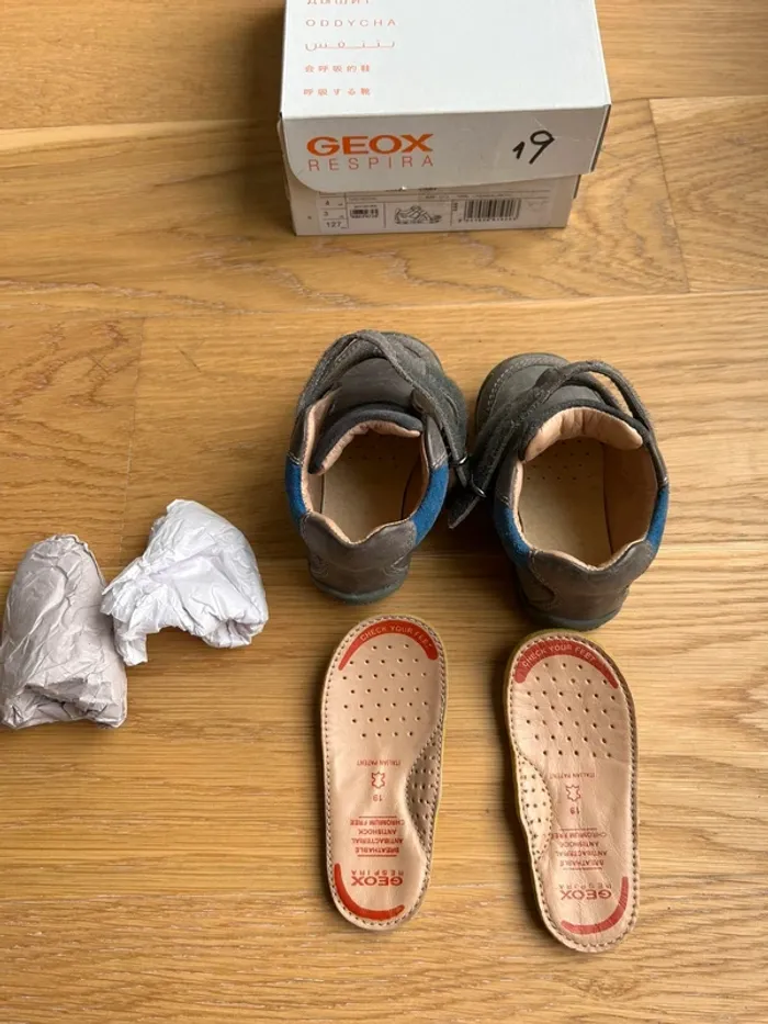Chaussures GEOX garçon taille 19 cuir - photo numéro 6