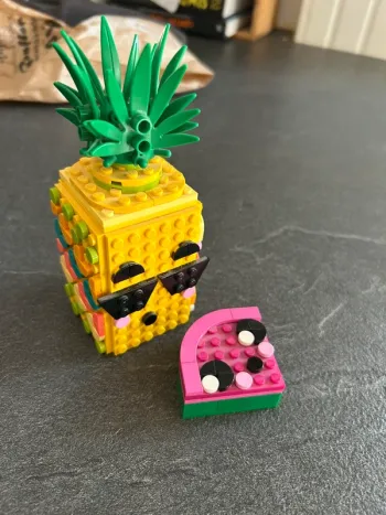 Lego dots