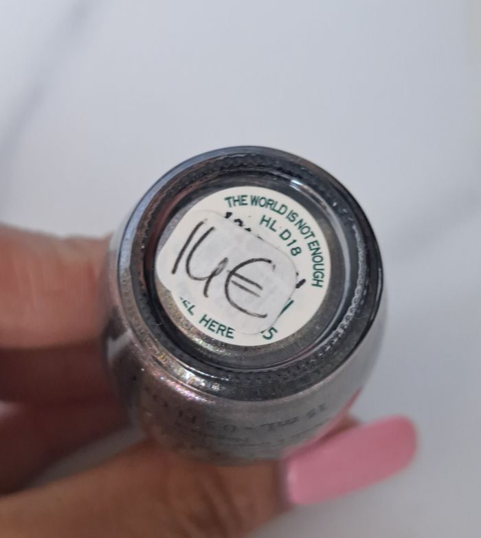 ✨ VERNIS OPI – THE WORLD IS NOT ENOUGH ✨ - photo numéro 4