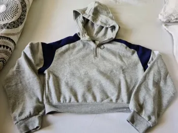 Pull a capuche