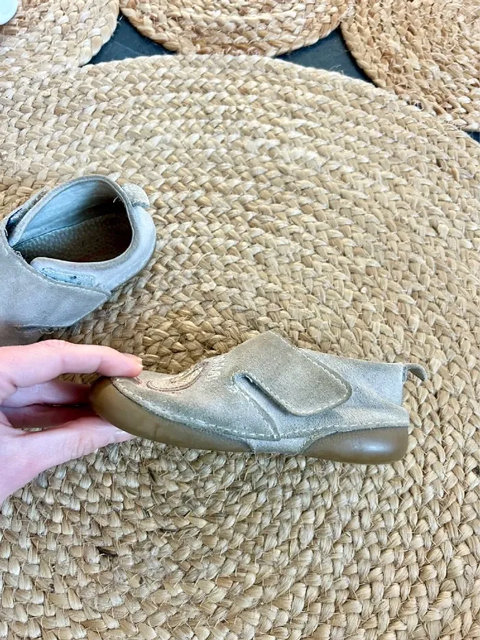 Chaussons en cuir gris motif renard Vertbaudet pointure 25 - photo numéro 4