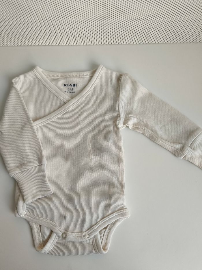 Lot de 3 bodies 3 mois - photo numéro 5