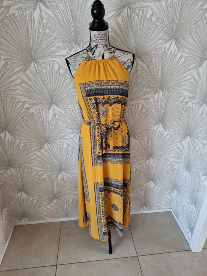 Jolie robe longue Only taille 38