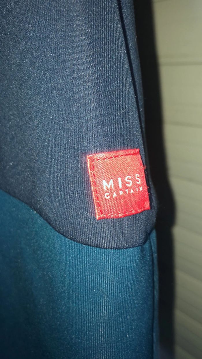 Robe originale et élégante mis capitain - photo numéro 6