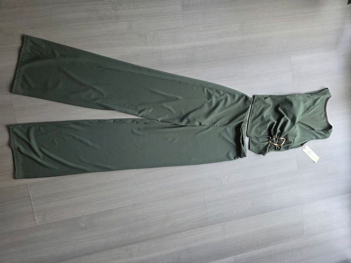 Tres beau Ensemble vert - photo numéro 6
