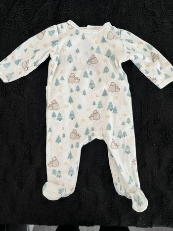 Pyjama taille 9 mois