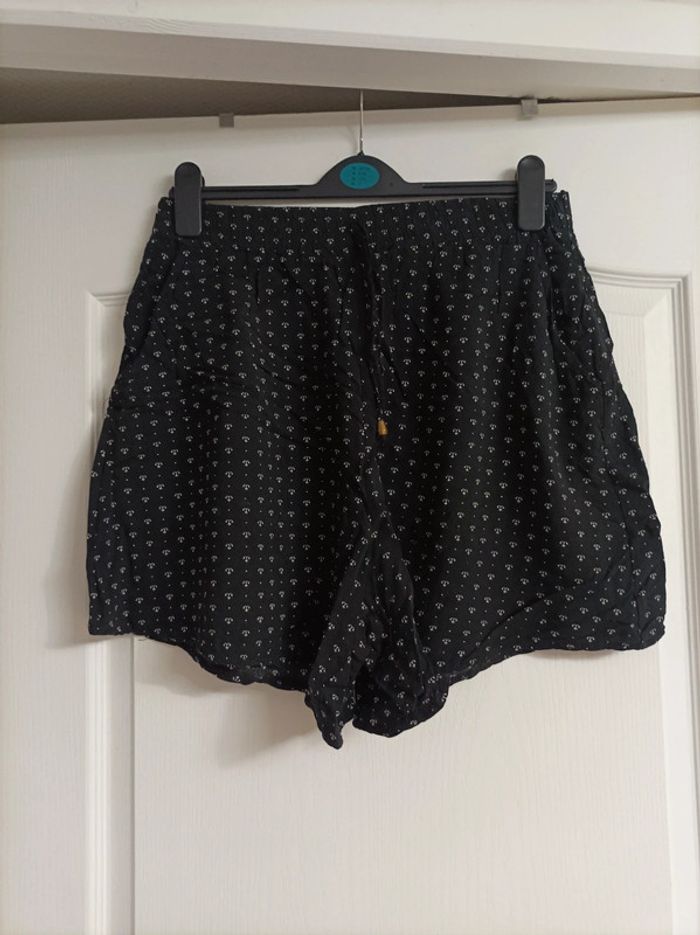 Short large bleu marine