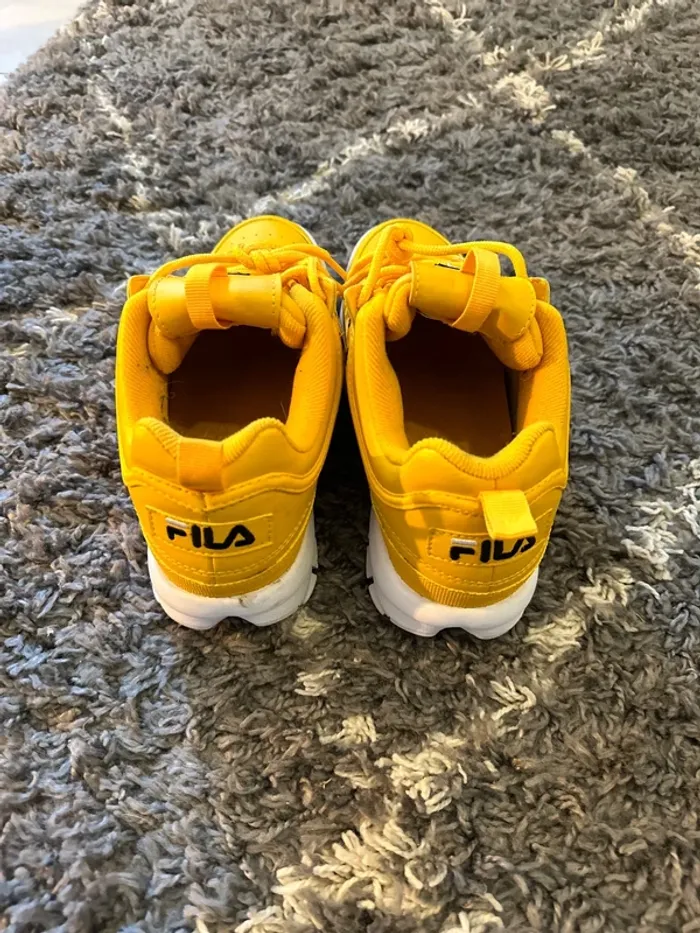Chaussures Fila jaune - photo numéro 2