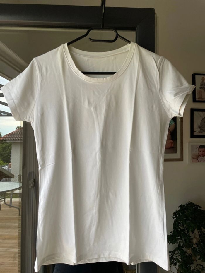 Tee shirt