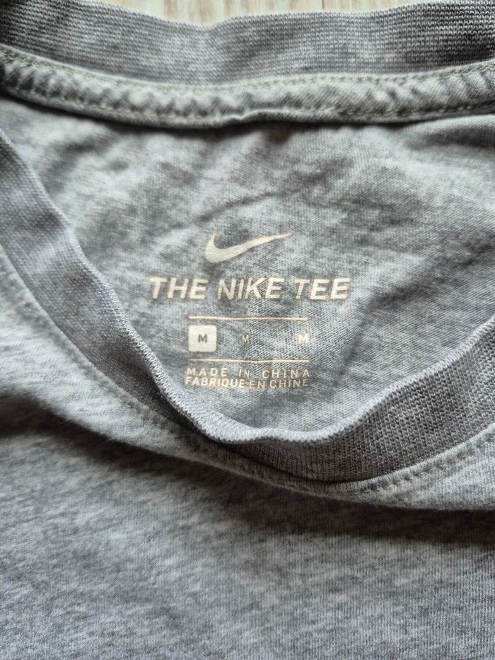 Tee-shirt nike gris taille M - photo numéro 3