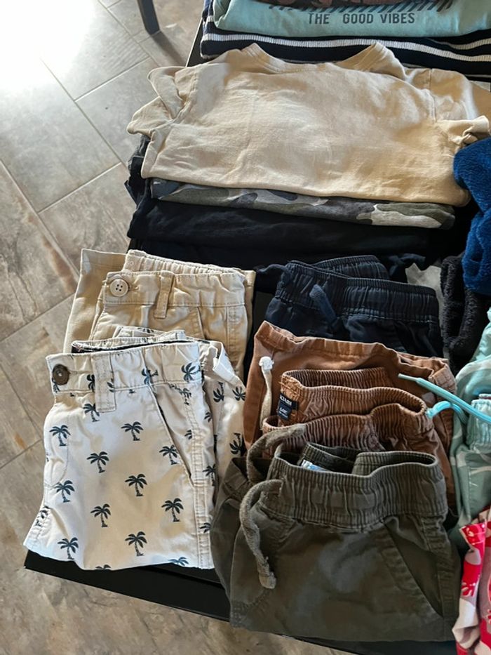 Gros lot vêtements 6 ans - photo numéro 7