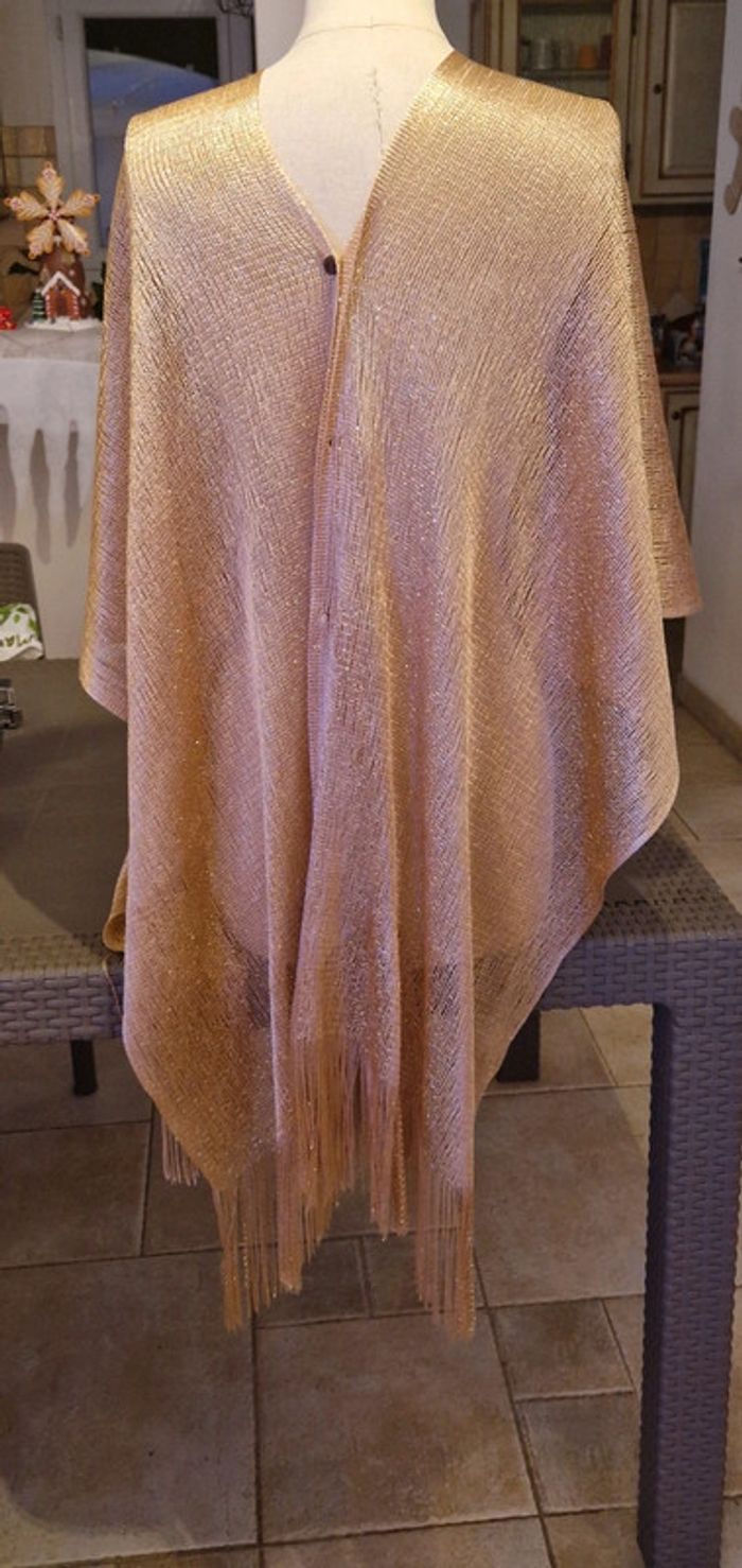Poncho cape fine maille dorée neuf - photo numéro 14