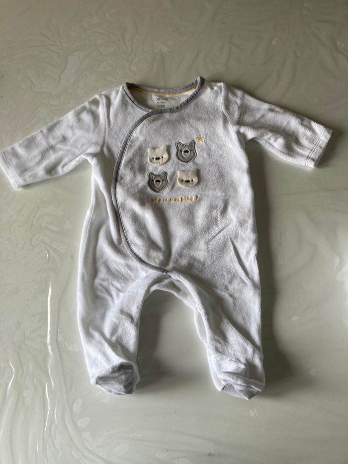 Pyjama velours Obaibi blanc et gris 3 mois