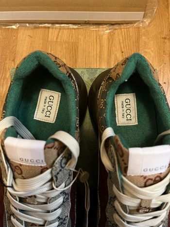 👟 Baskets Gucci – modèle Rhyton (GG Supreme)