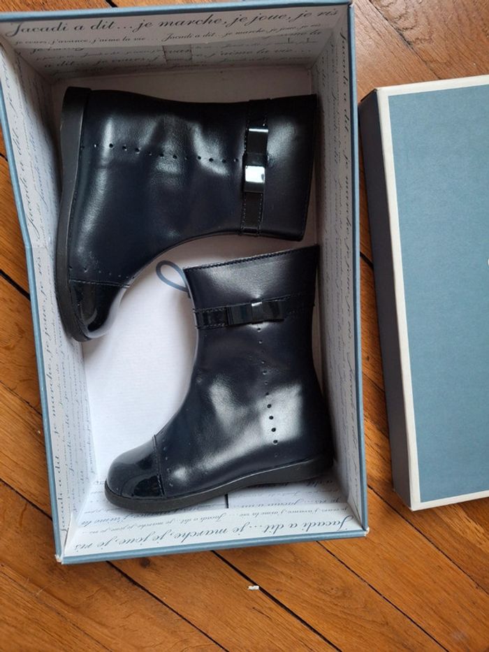 Bottes jacadi neuves taille 22 valeur 89 euros - photo numéro 4