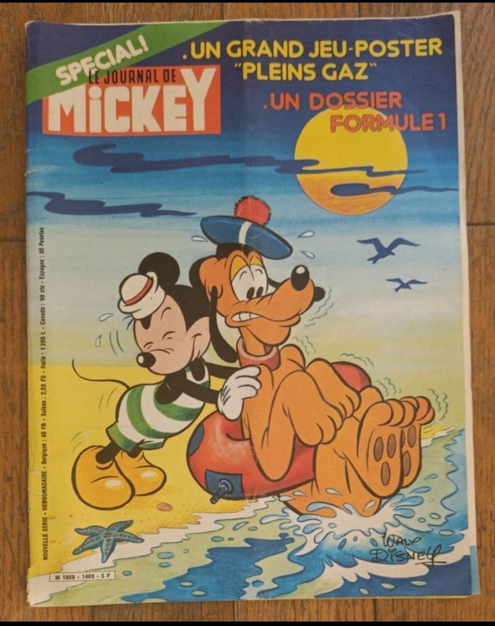 Ancien journal de mickey avec cadeau poster géant formule 1 jeu N°1469 de 1980 vintage - photo numéro 2