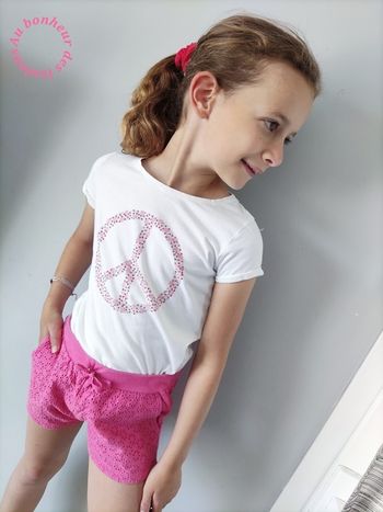 8 ans ensemble été Teeshirt Okaïdi et short caprice de fille
