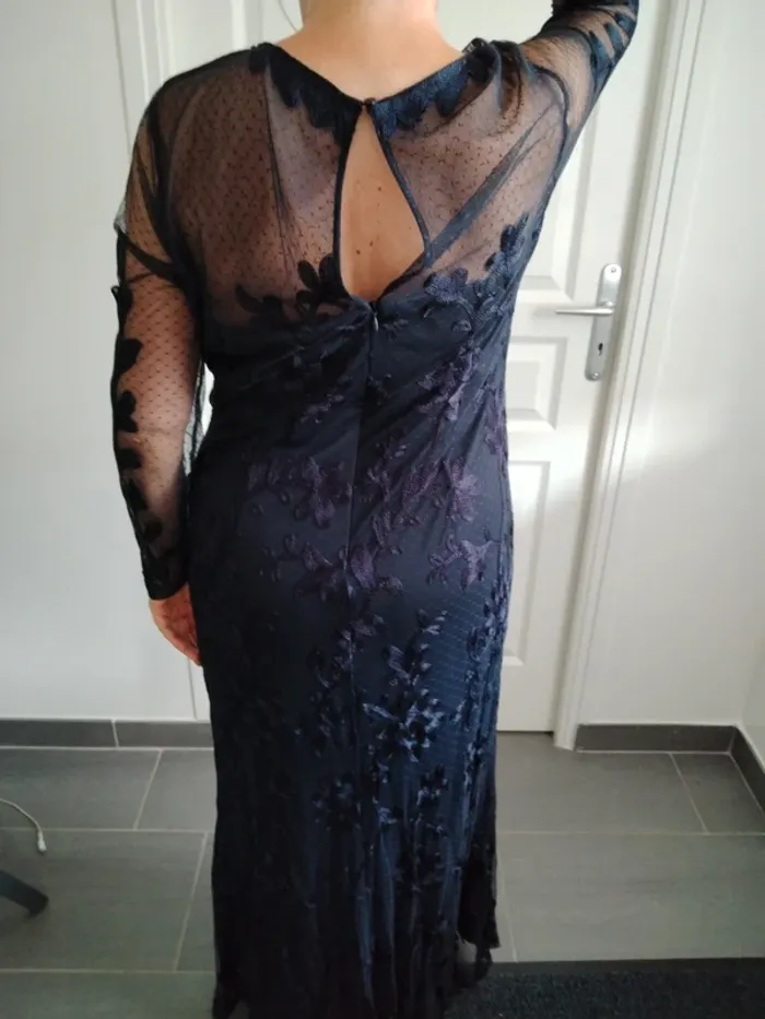 robe longue en dentelle - photo numéro 2