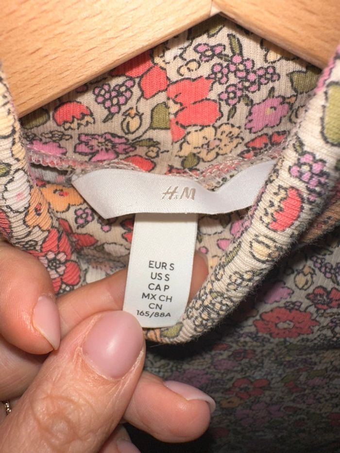 Body fleurie H&M taille S - photo numéro 2