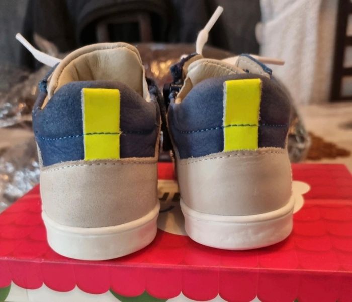 Chaussures pour 1er pas de bébé - photo numéro 4