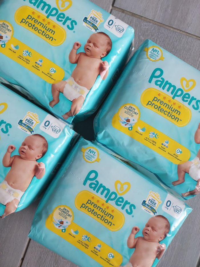 Lot couches pampers - photo numéro 2