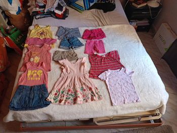 Lot de vêtements fille taille 3a